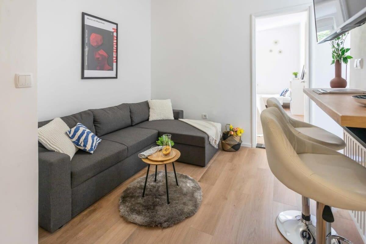 Niko And Sofia'S Apartment Urban Stay Zagreb Exterior photo
