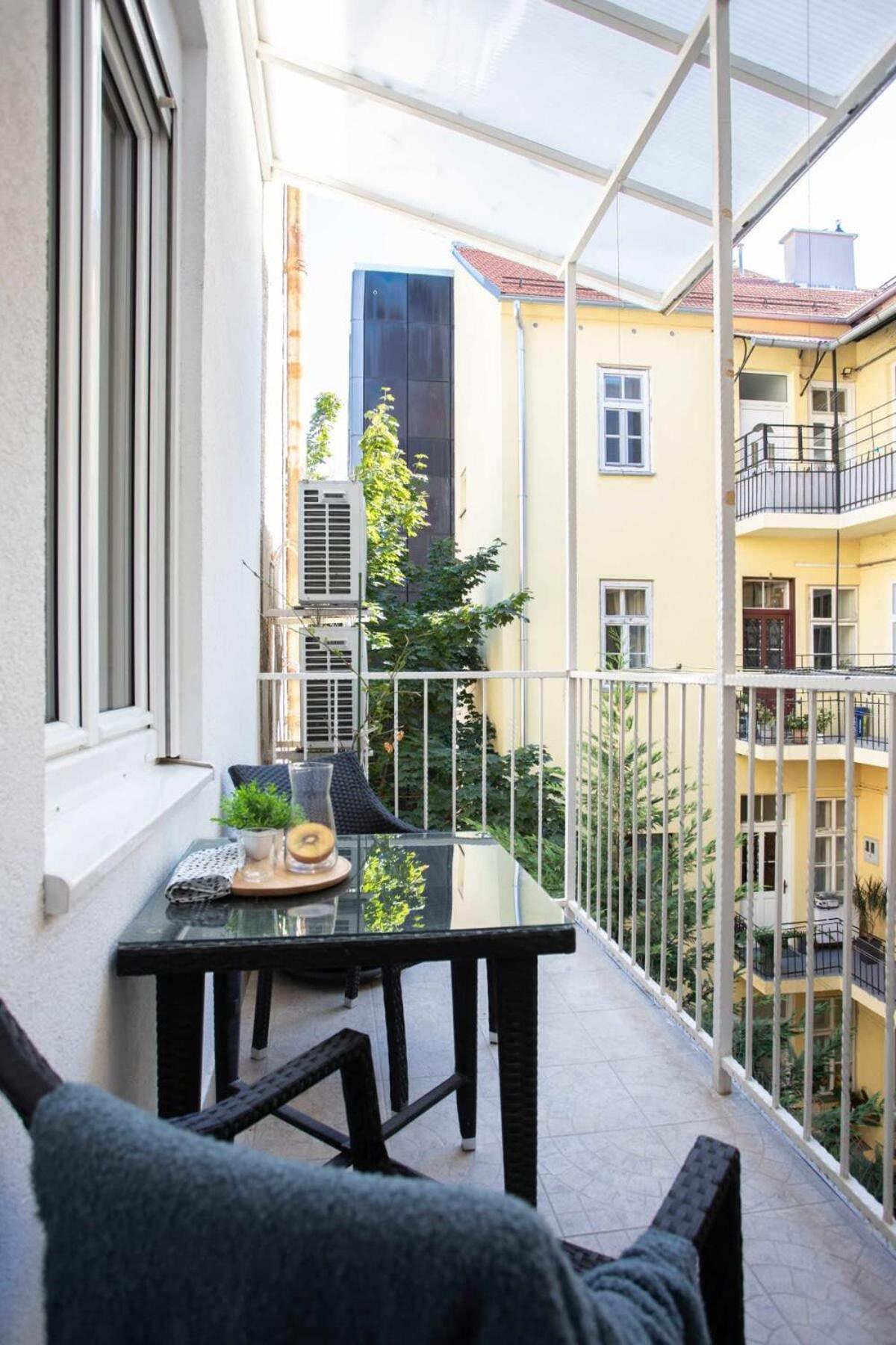 Niko And Sofia'S Apartment Urban Stay Zagreb Exterior photo